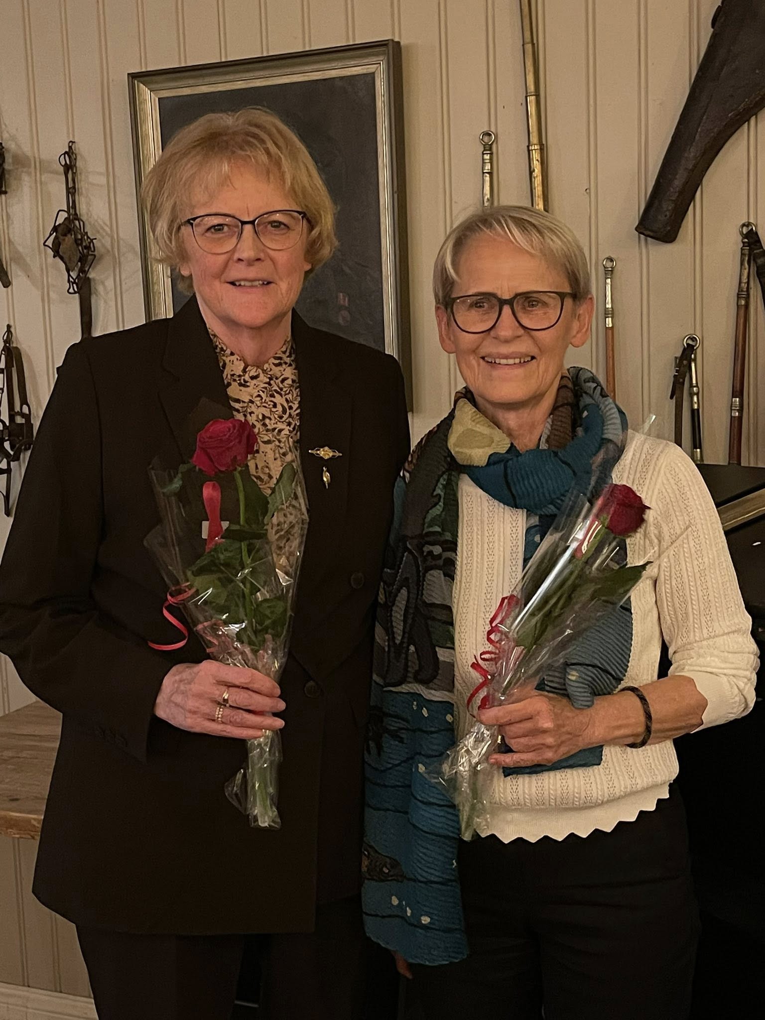 Jóhanna Karlsdóttir, Ásta Egilsdóttir