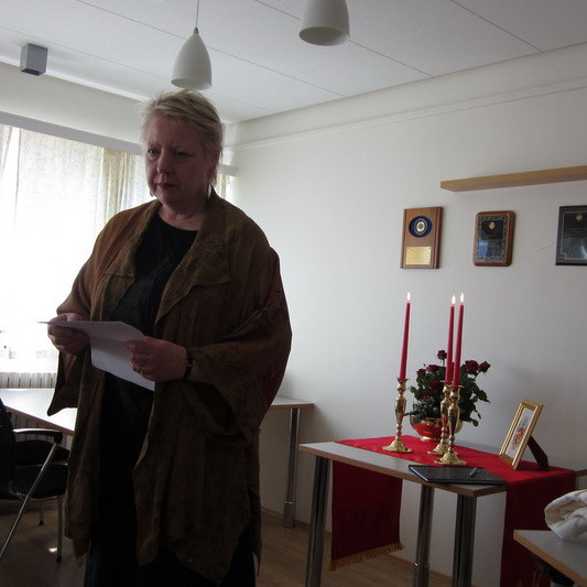 Rósa ávarpar gestina