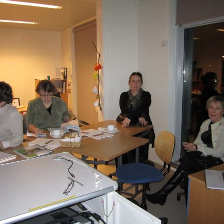 Sagt frá áhugaverðum bókum.