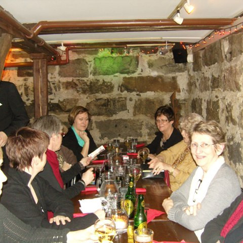 Delta konur á Tapas veitingastaðnum