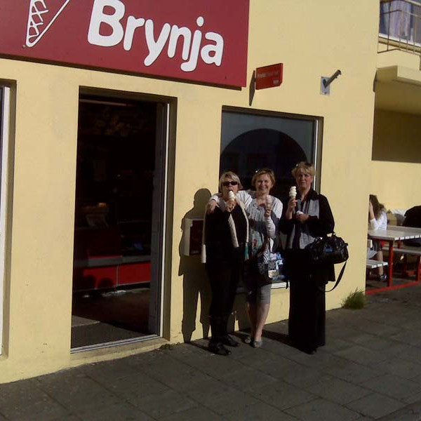 Skiltið með á myndinni svo þið trúið okkur!