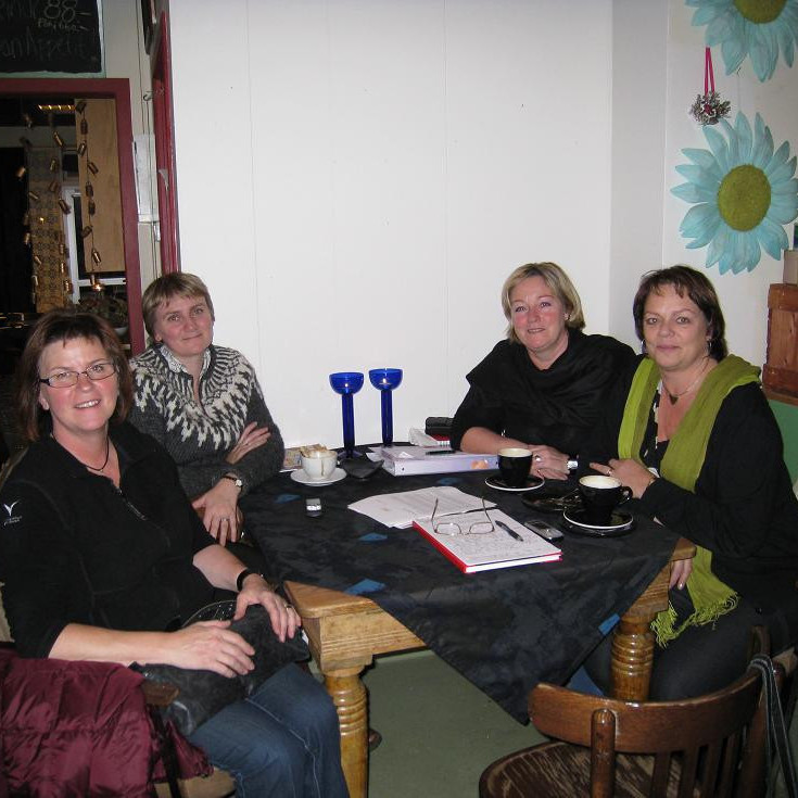 stjornarfundur_i_zetadeild_14nov_08_olof_magna__helga__jarthrudur_og_jorunn