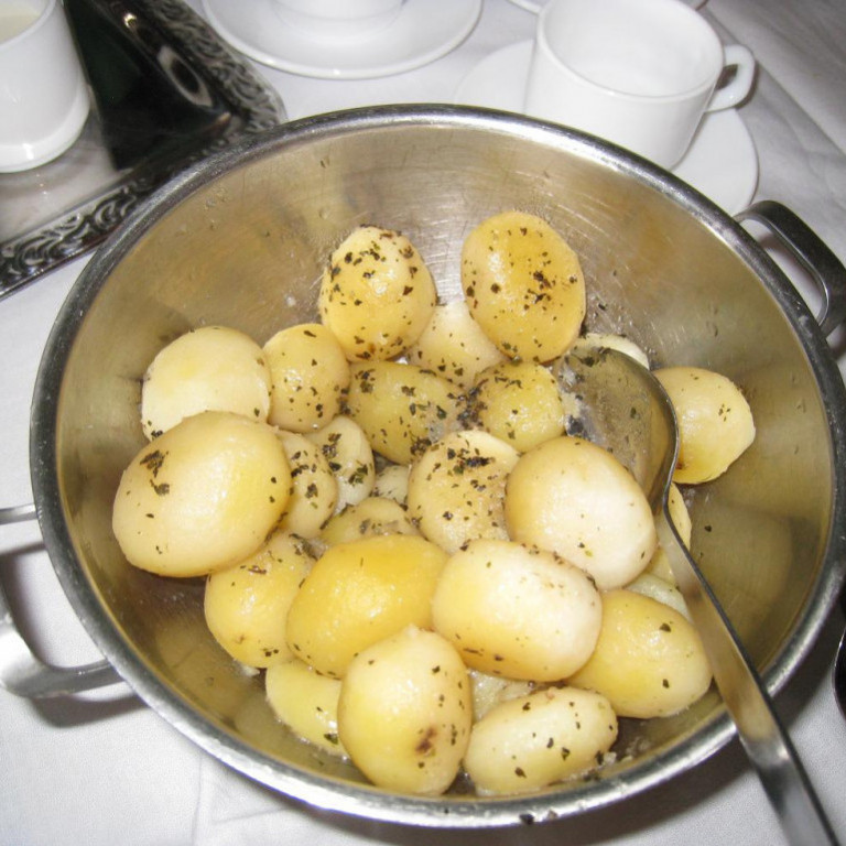 kartoflur_med_steinselju_fra_vallanesi