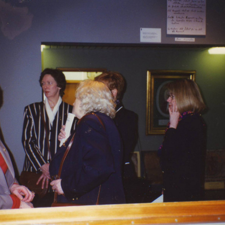 heimsokn3_i_arnasafn_12_april__97