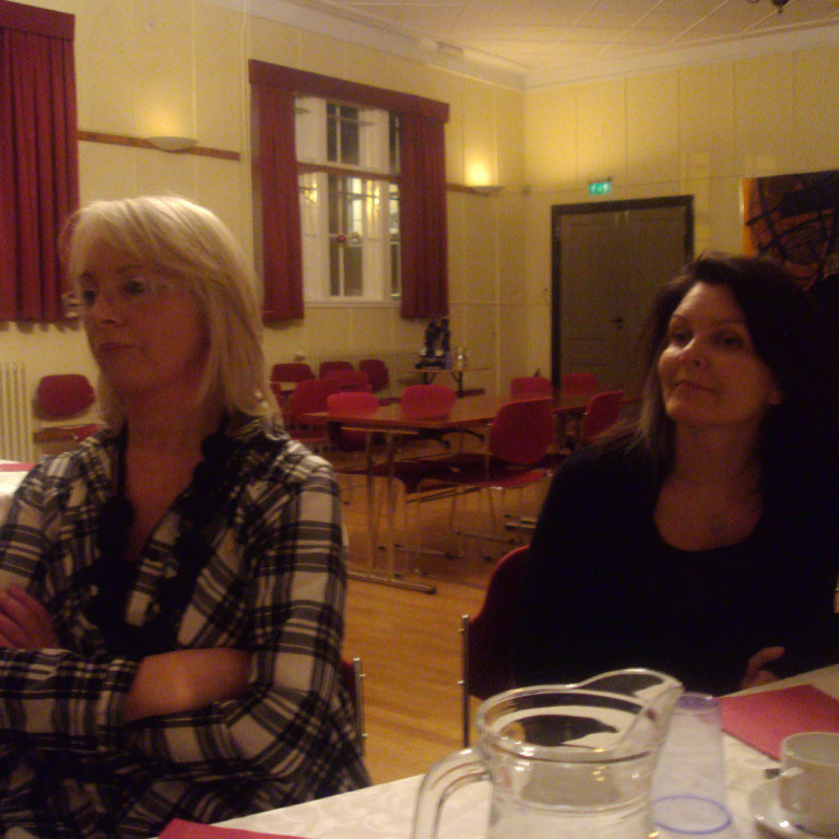 valgerdur_og_alma_dis-1