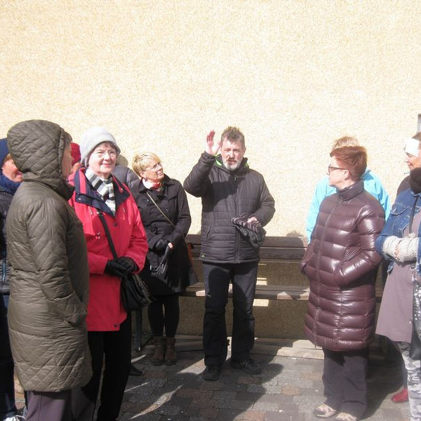 Söguganga um miðbæinn undir leiðsögn Sigurðar Péturssonar.