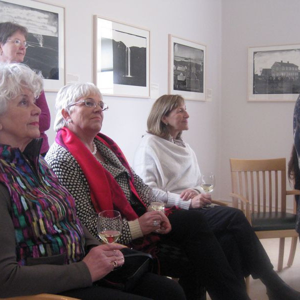 Iotadeildin stóð fyrir móttöku í Safnahúsinu á Ísafirði.