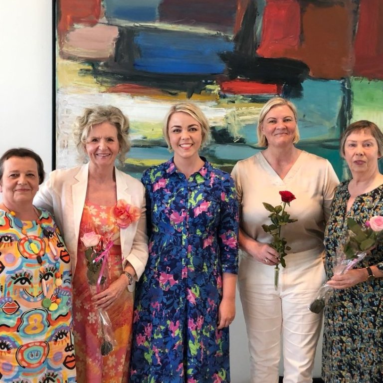 Edda Pétursdóttir, Sigrún Aðalbjarnardóttir, Hrefna Sigurjónsdóttir, Hanna Halldóra Leifsdóttir og Hildur Skarphéðinsdóttir