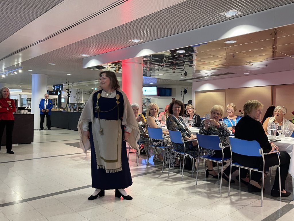 Skemmtiatriði á Grand dinner