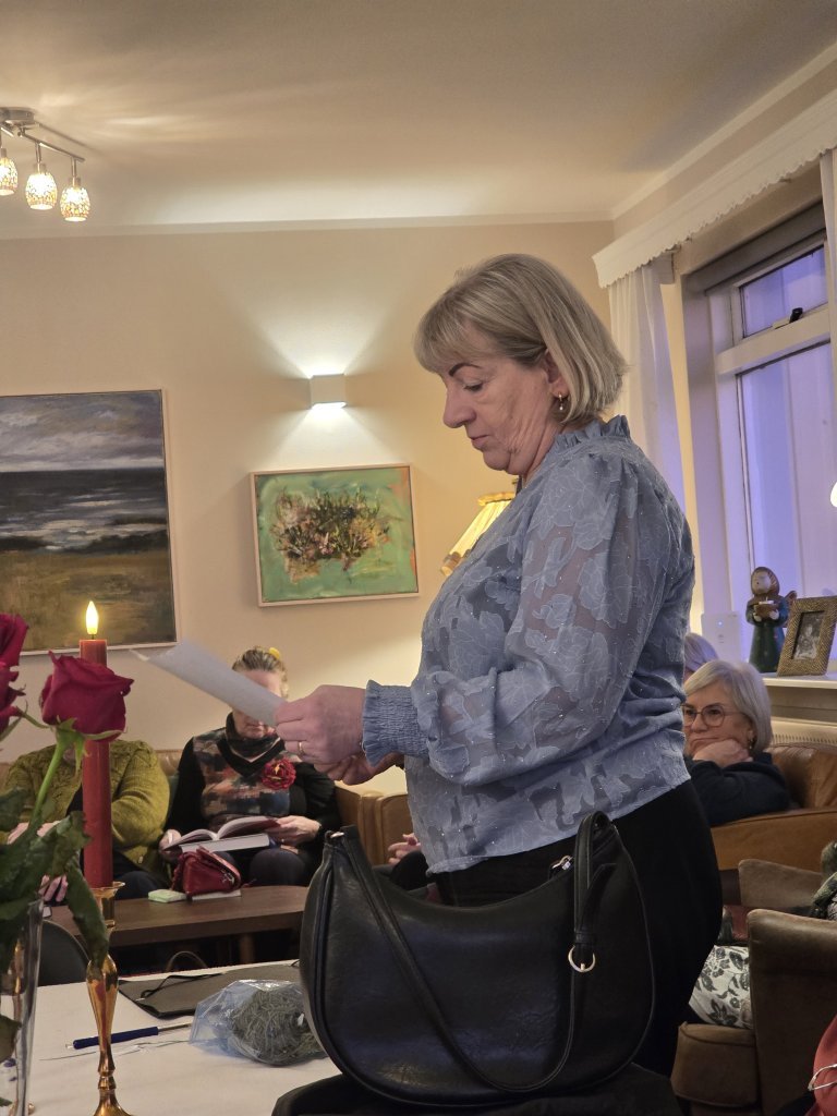 Guðlaug segir frá bókinni sem hún las.