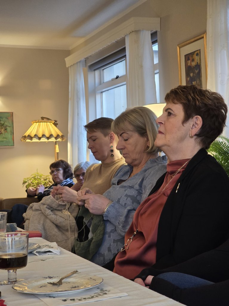 Hér er ekki setið auðum höndum.