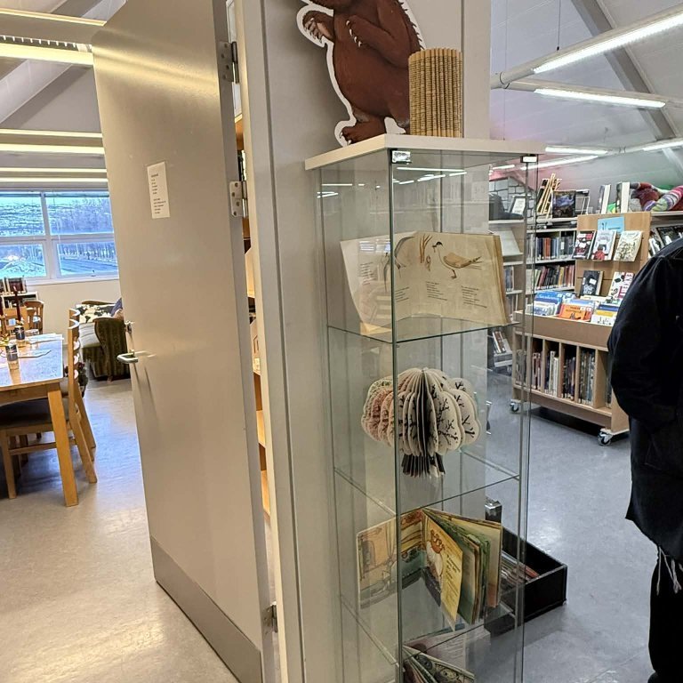 b6810fbb-8c45-4996-b5d8-7f209f16bc72