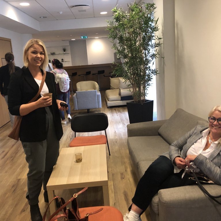 Hrefna Sigurjónsdóttir, Gammadeild og Guðríður Egilsdóttir, Zetadeild