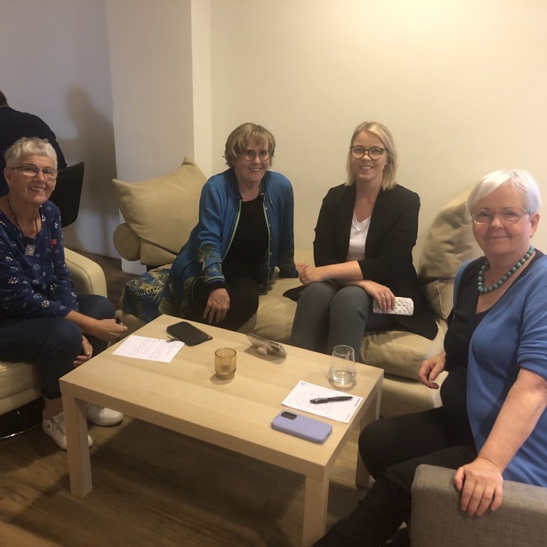 Hópavinna. Eygló Björnsdóttir, Betadeild, Árný Elíasdóttir, Gammadeild, Hrefna Sigurjónsdóttir, Gammadeild og Ingibjörg Elsa Guðmundsdóttir, Alfadeild