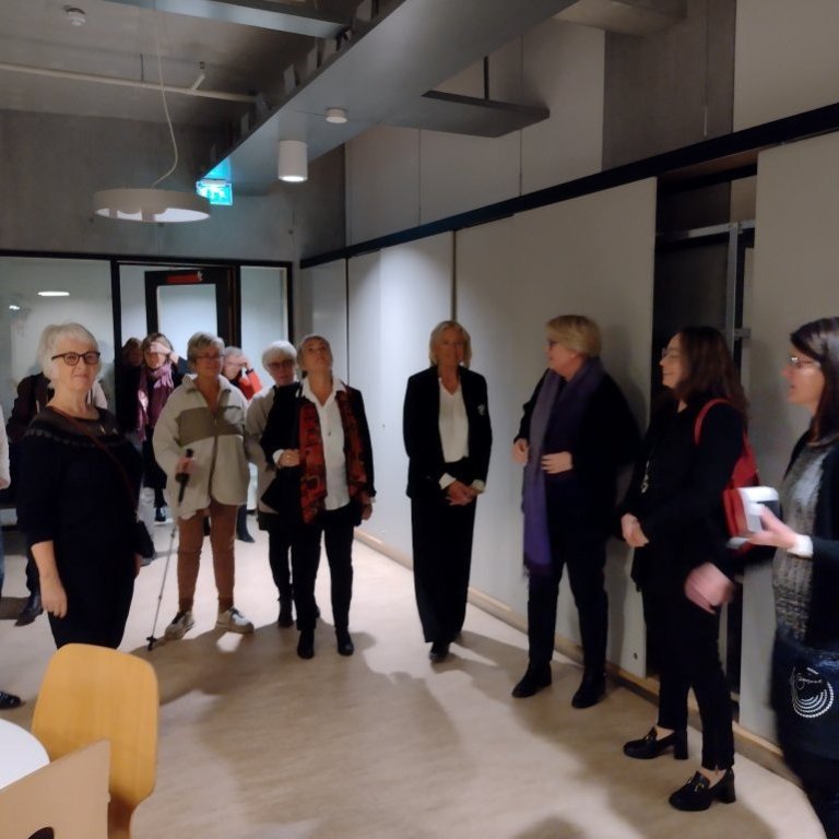 img_20231106_175621779