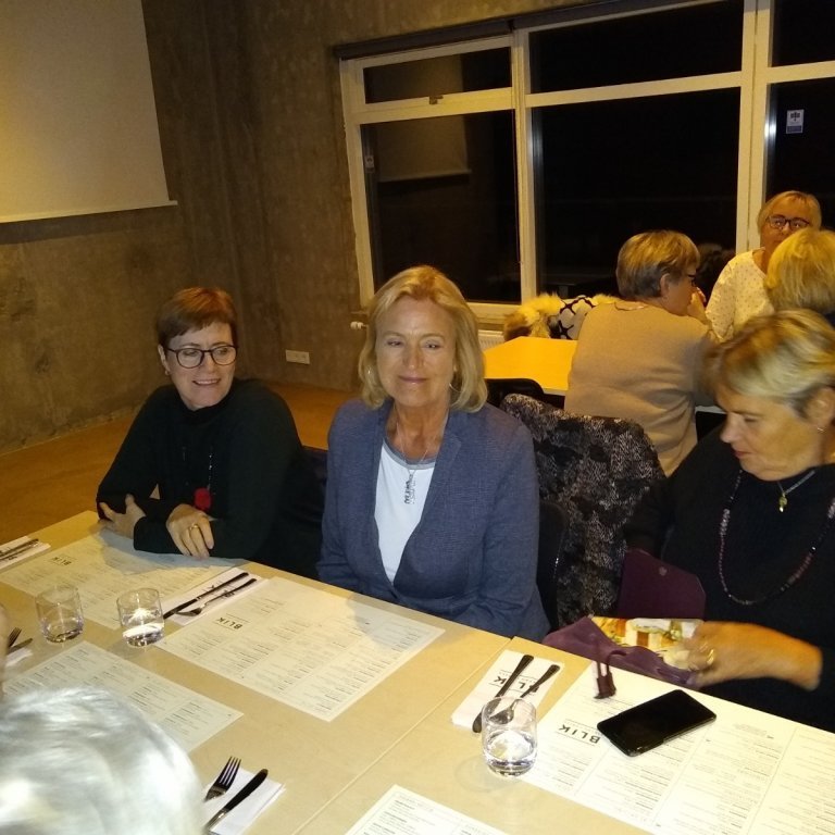 img_20181024_194001619_burst000_cover_top