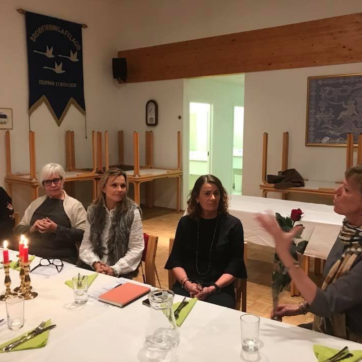 42686570_10216051314412319_5466034938648199168_n