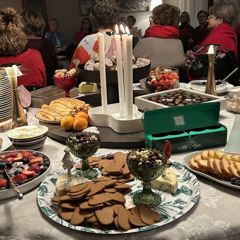 Gammasystur á jólafundi 2024