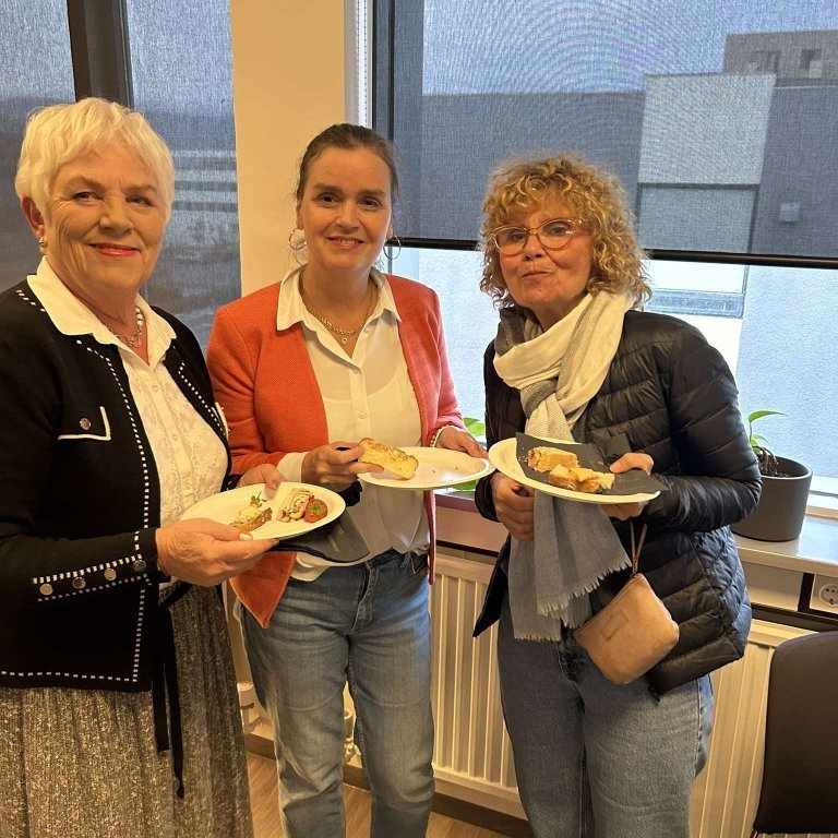 Gammasystur á fyrsta haustfundi á Núvitundarsetrinu í september 2024