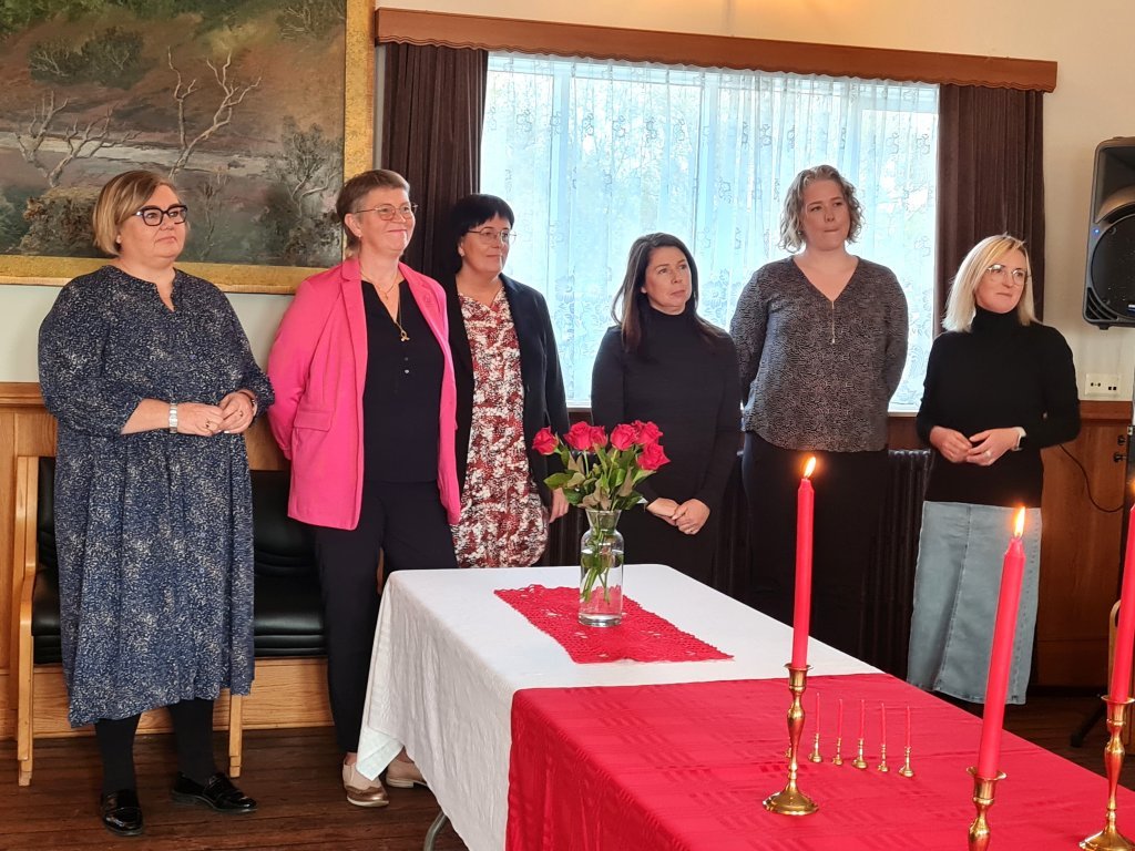 Nýjar konur bíða eftir að verða teknar inn í DKG:
