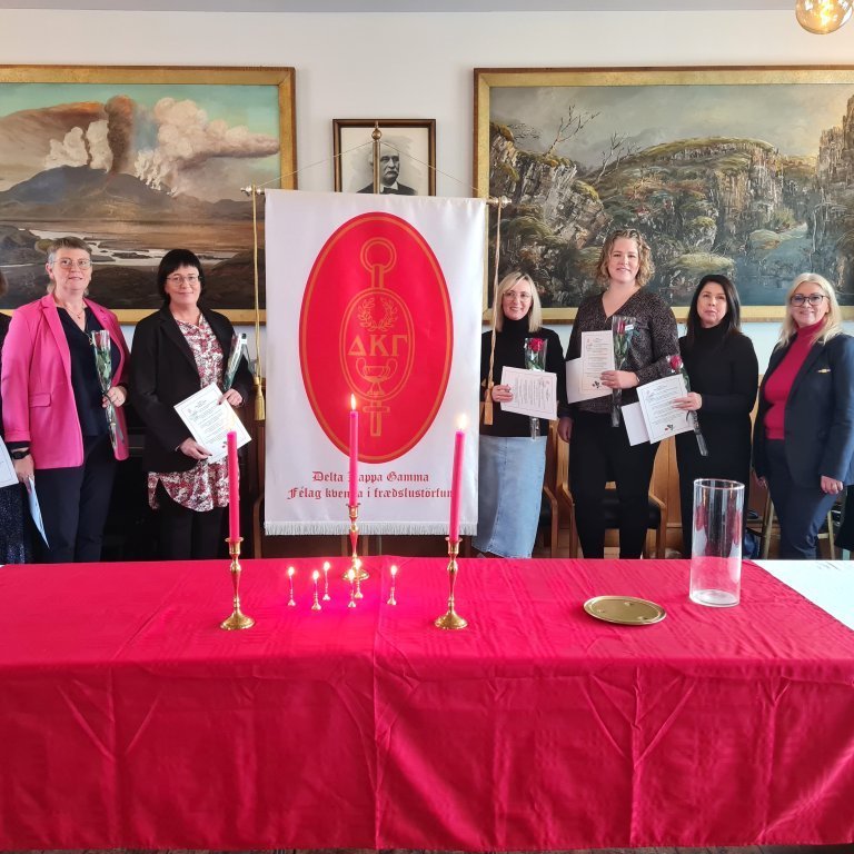 nyir-felagar-med-arnyju-og-gudridi