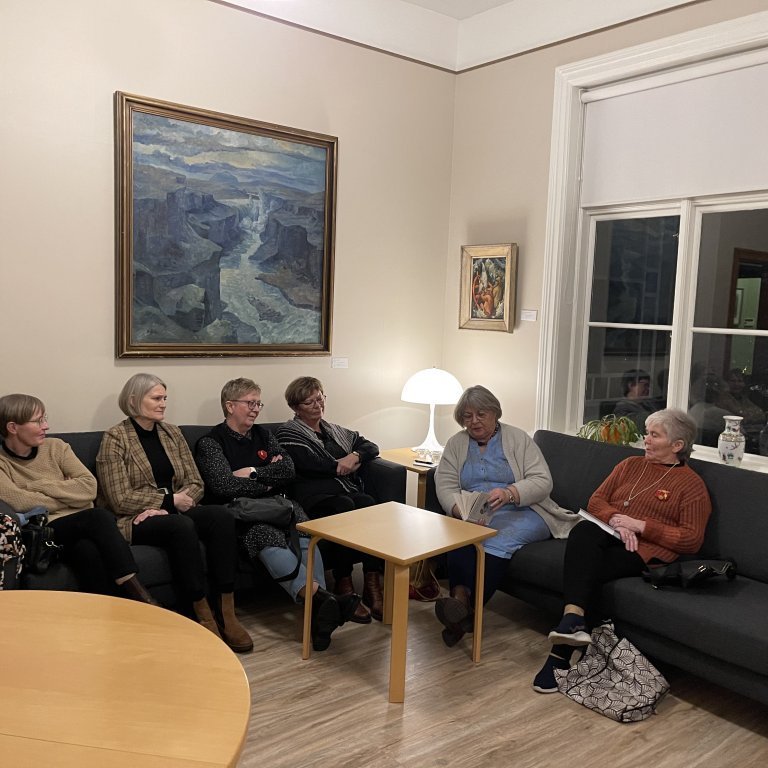 a47e3612-95d9-48b4-b508-c797d92feee8