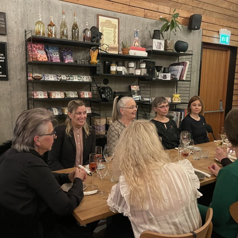 2643b577-7848-4d8d-b8de-44b50be52fca