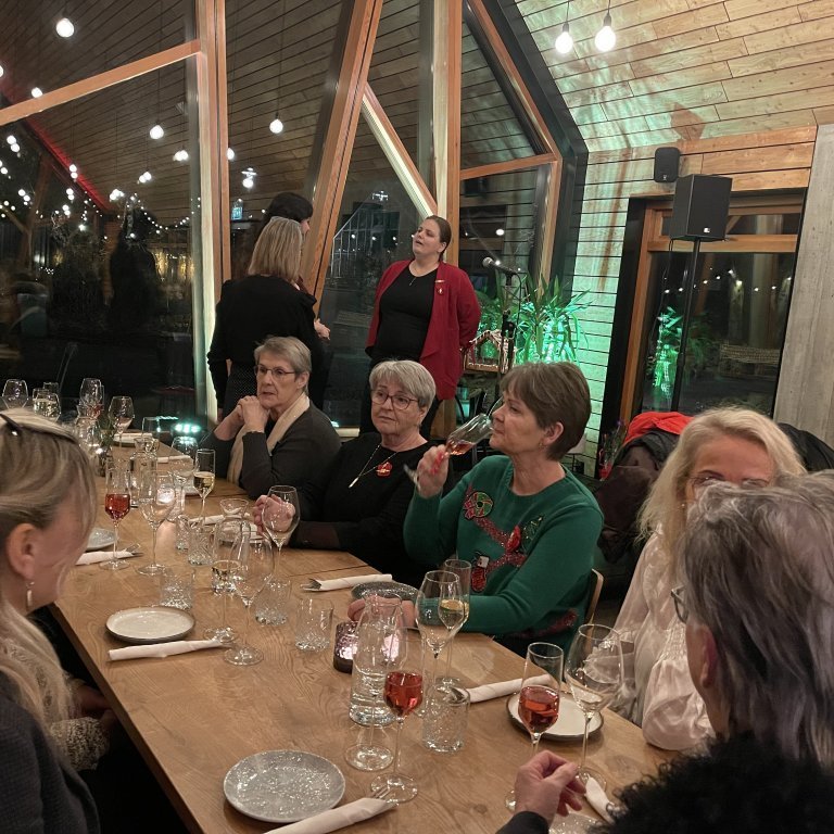 30698b48-2539-4f42-aa0f-b61c5e18be07