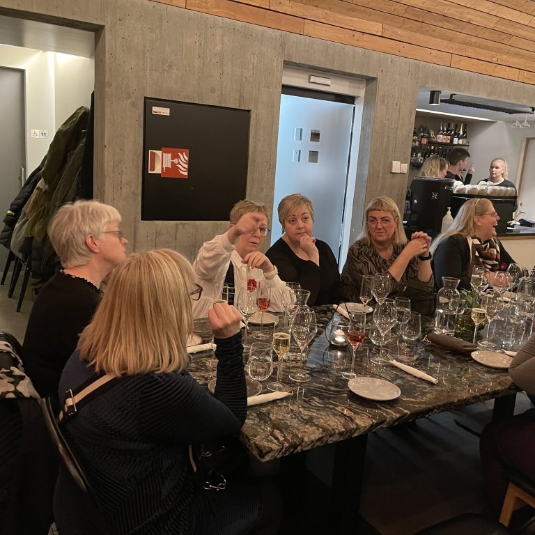 97340fb6-a03f-462d-9968-1a9faabd85db