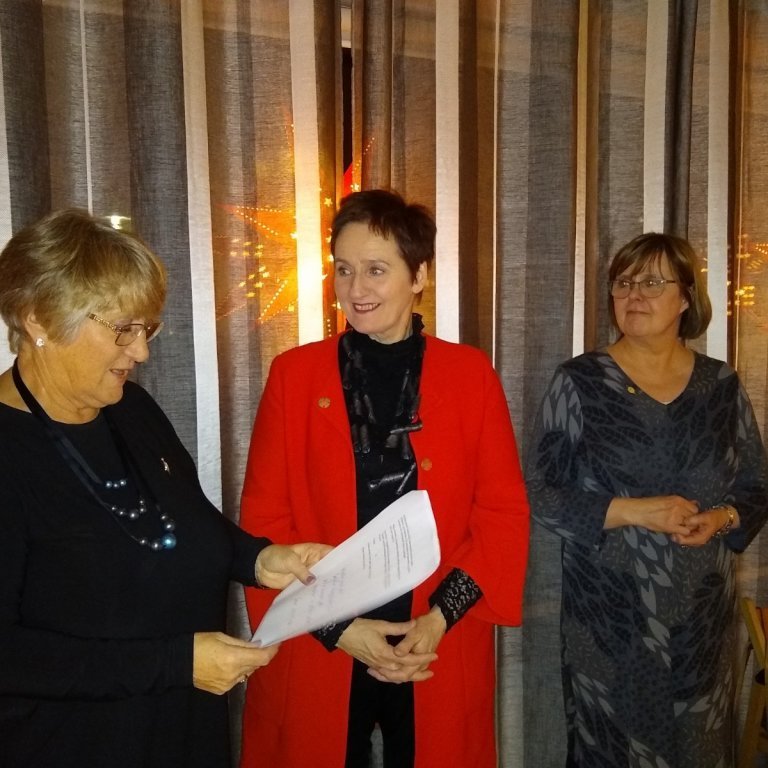 img_20181204_184303311_burst000_cover_top