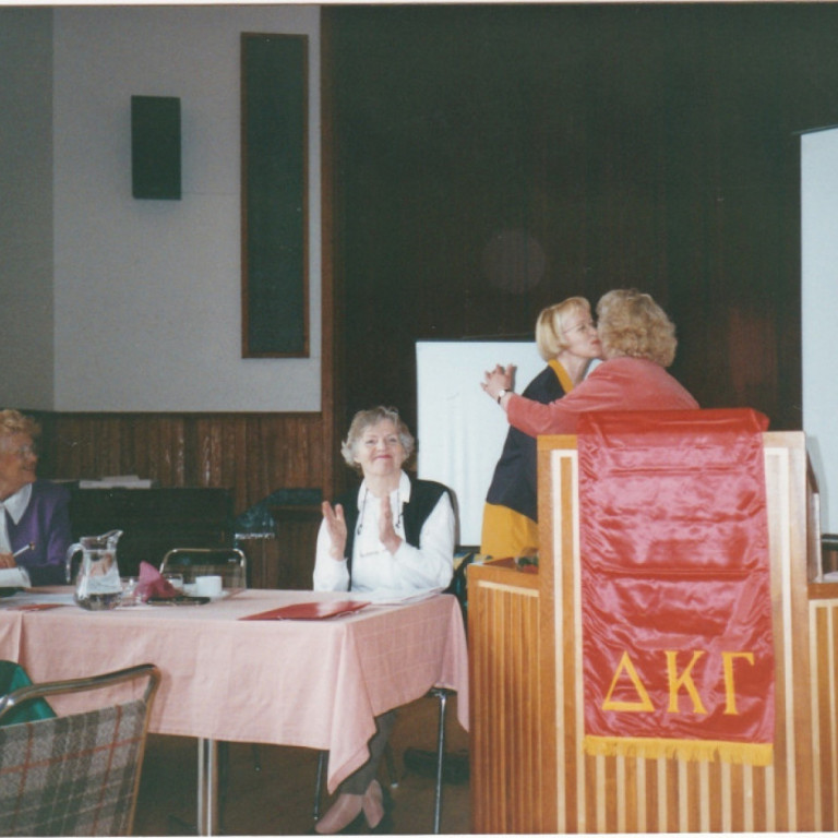 Irene Murphy alþjóðaforseti, Margrét Scram, Alfadeild, Ragnheiður Stefánsdóttir, Betadeild og Hertha W. Jónsdóttir, Gammadeild