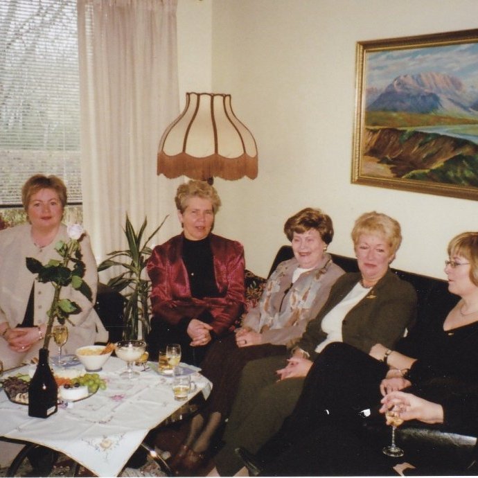 Halldóra Haraldsdóttir, Hanna Salómonsdóttir, Margrét Albertsdóttir, Helga Thorlacius, Sigrún Aðalgeirsdóttir og Magna Guðmundsdóttir