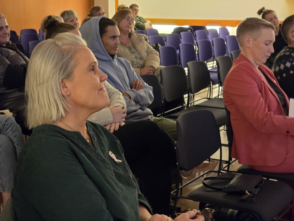 Sigrún Sigurðardóttir, lögregla, hjúkrunarfræðingur og prófessor við HA.