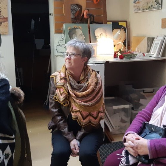 Deltakonur í heimsókn hjá Helenu Guttormsdóttur. Valgerður Janusardóttir, Sóley Sigurþórsdóttir og Theodóra Þorsteinsdóttir.