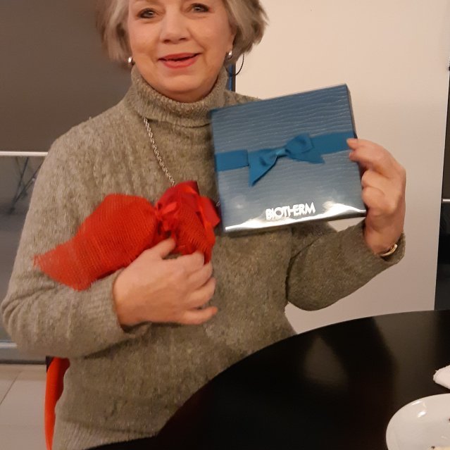 Deildarfundur Deltadeildar í Tónlistarskólanum á Akranesi okt. 2021. Dagný Emilsdóttir með happdrættisvinninginn.