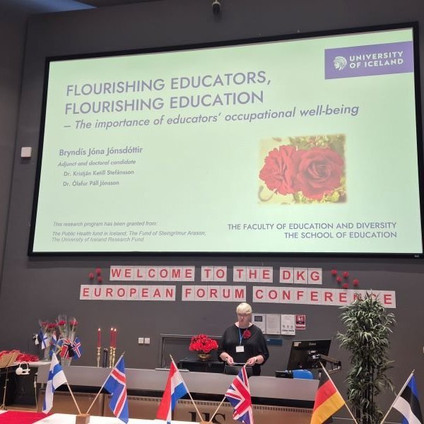 Vilborg Ása kynnir Bryndísi Jónu inn