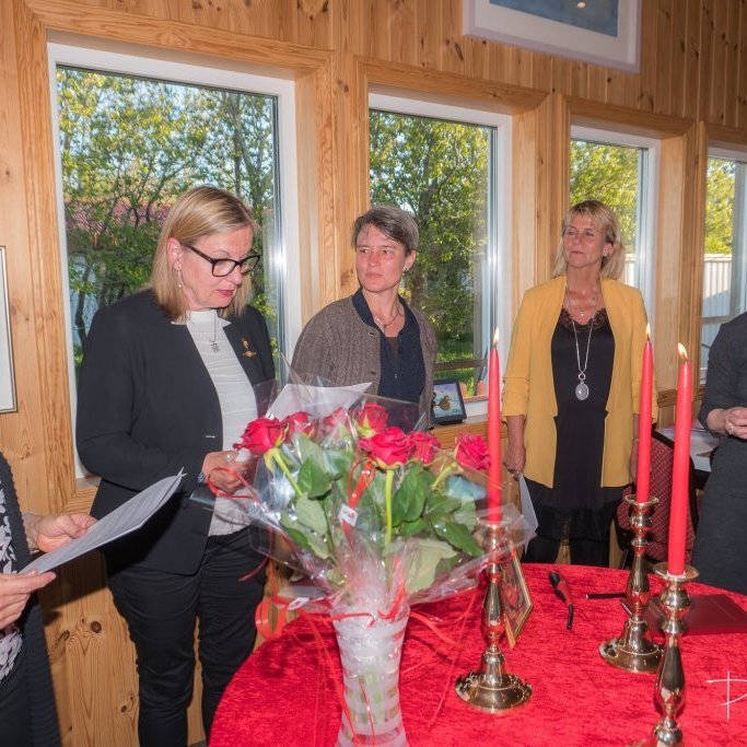Á vorfundi Delta 2019. Ásta, Þórunn, Ruth, Guðlaug og Jónína. Inntökuathöfnin.