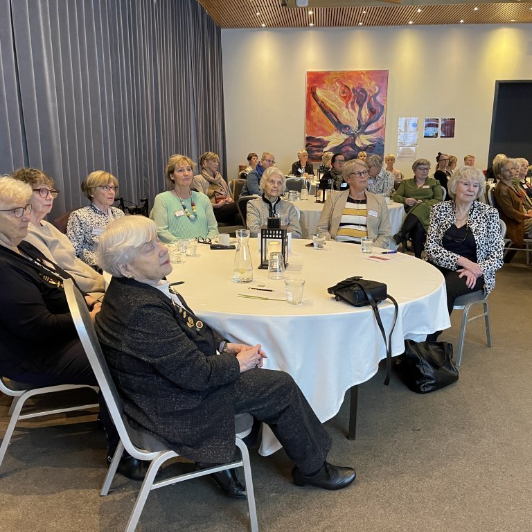 94628245-6b76-4747-a14b-eaa43b8a4a54