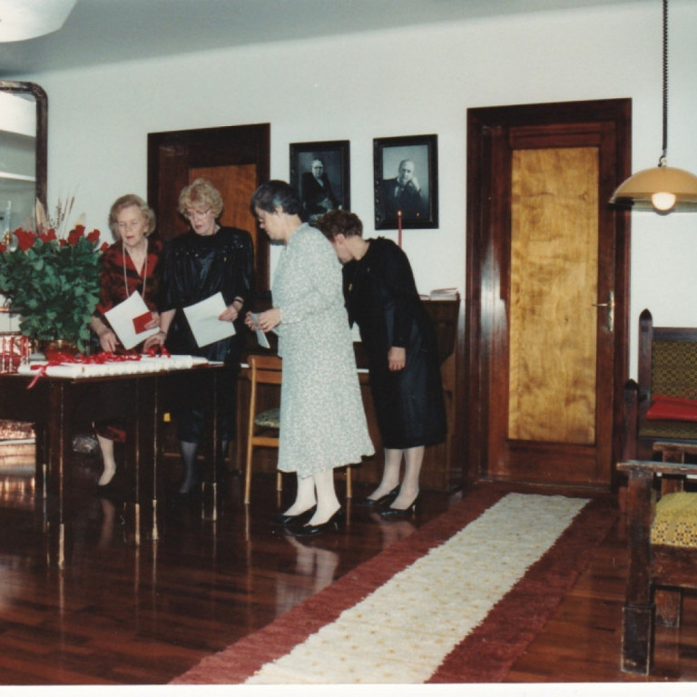 Inntaka í Zetadeild undirbúin á Hallormsstað 1990