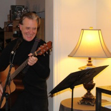 Valgeir Guðjónsson tekur lagið