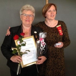 Sigrún Klara ásamt landssambandsforseta Guðbjörgu Sveinsdóttur