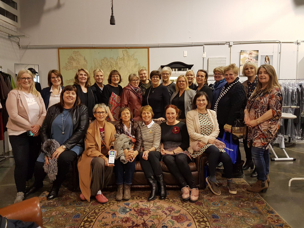 Epsilonsystur og Þetasystur.