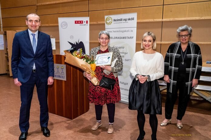 Guðríður ásamt Guðna Th. Jóhannessyni, forseti Íslands, Lilju D. Alfreðsdóttur, mennta- og menningar…