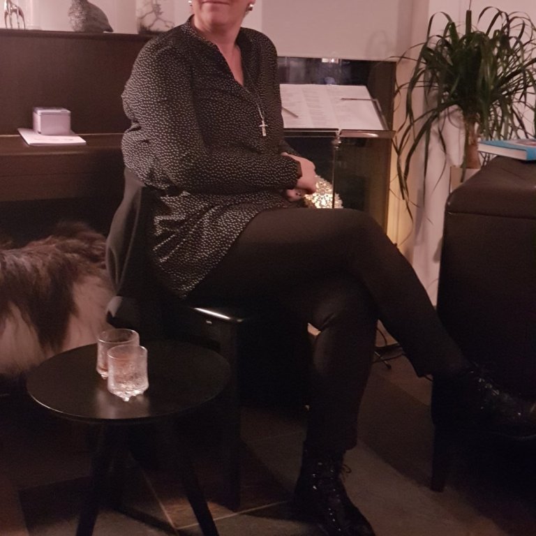 Margrét Steinunn kennari og djákni.