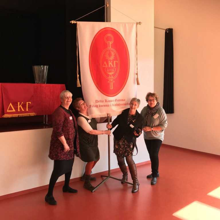 Grein í Austurlandi, eftir Helgu M. Steinsson.